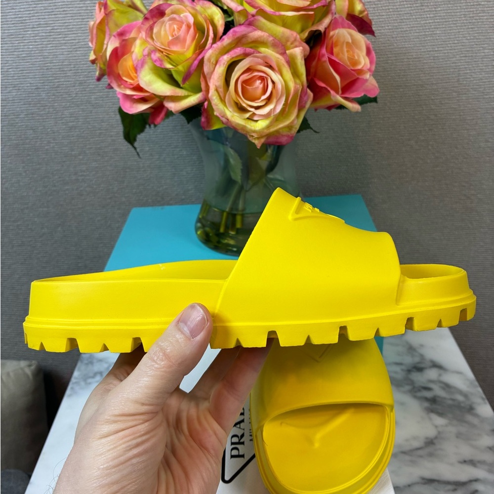 NIB Prada Sole Yellow Lightweight Rubber Triangle Slides EU 36 - US Approx 6 - Picture 4 of 8